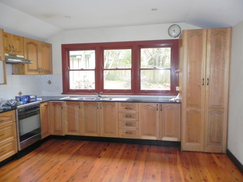 4 Kurrawan Street, Katoomba NSW 2780