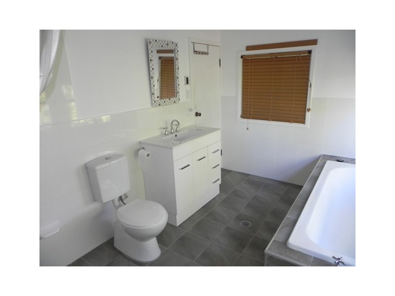 94 Valley Road, Hazelbrook NSW 2779