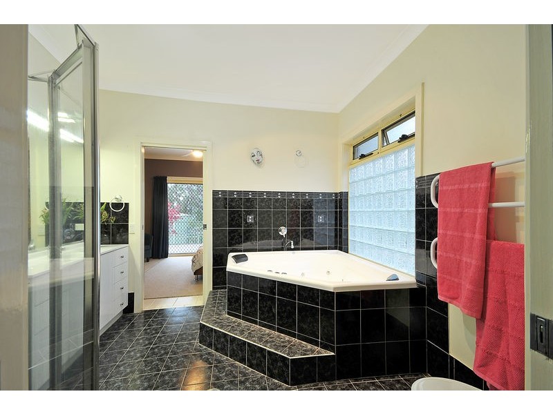 20 Albert Road, Bullaburra NSW 2784