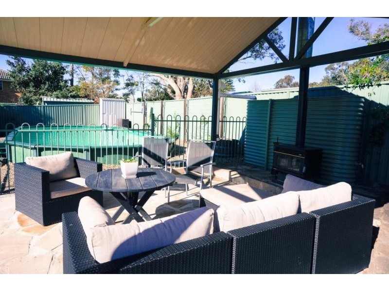 9 Queens View Crescent, Lawson NSW 2783