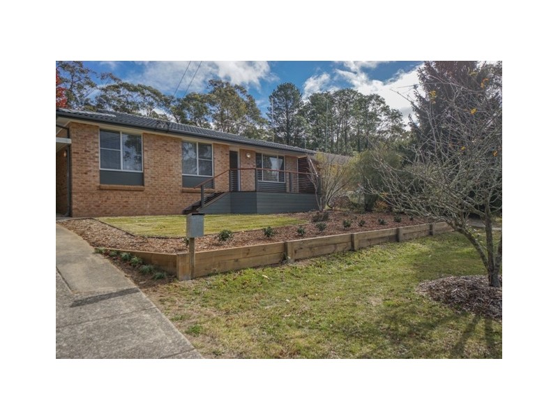 24 Hilll Street, Wentworth Falls NSW 2782