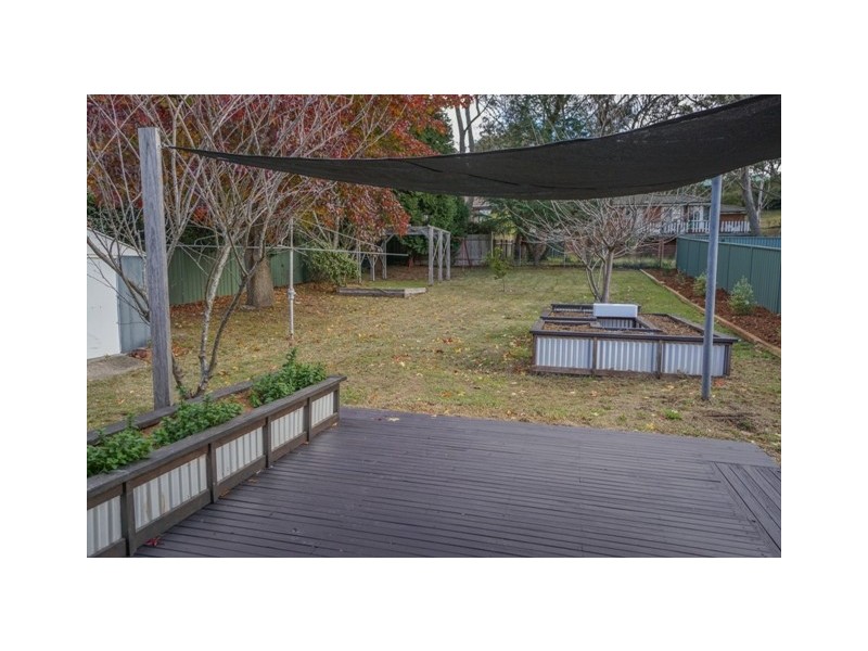 24 Hilll Street, Wentworth Falls NSW 2782