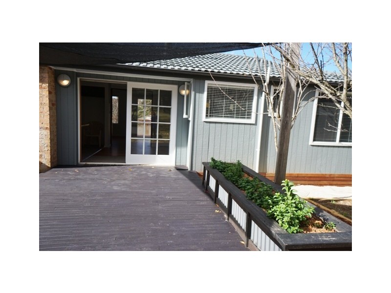 24 Hilll Street, Wentworth Falls NSW 2782