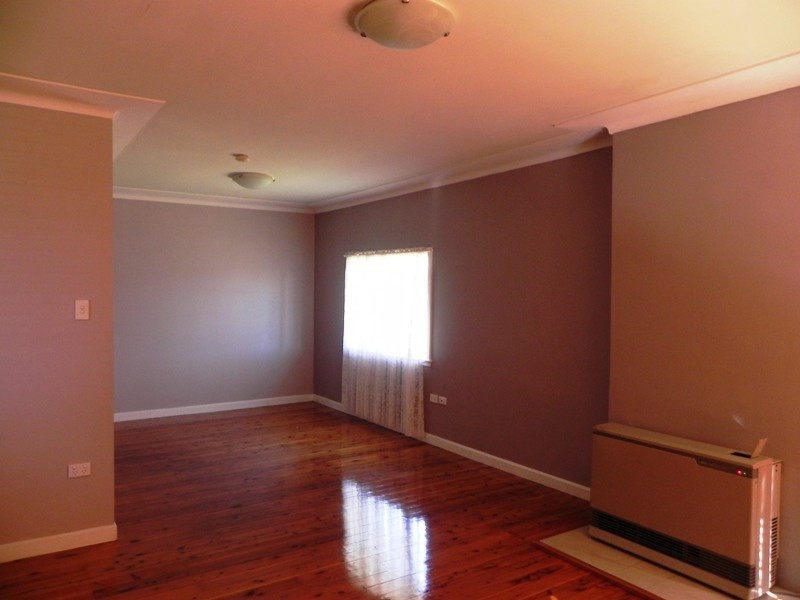 2 Page Avenue, Wentworth Falls NSW 2782