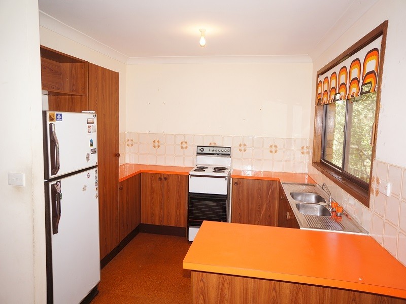 13 Genevieve Road, Bullaburra NSW 2784