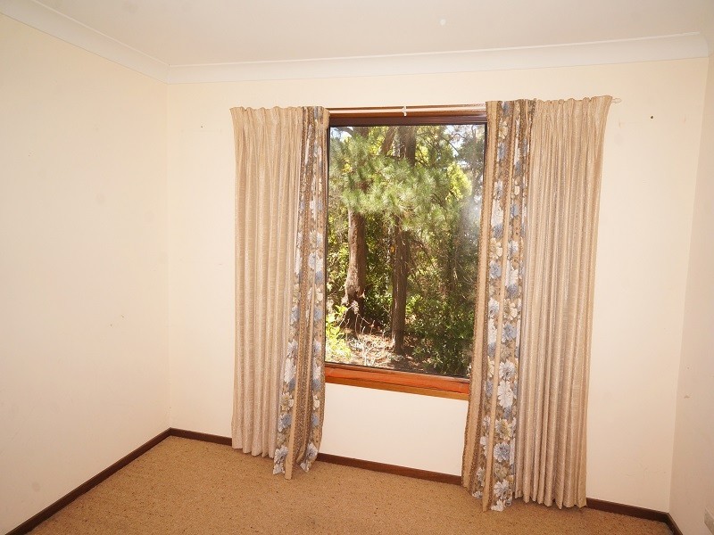 13 Genevieve Road, Bullaburra NSW 2784