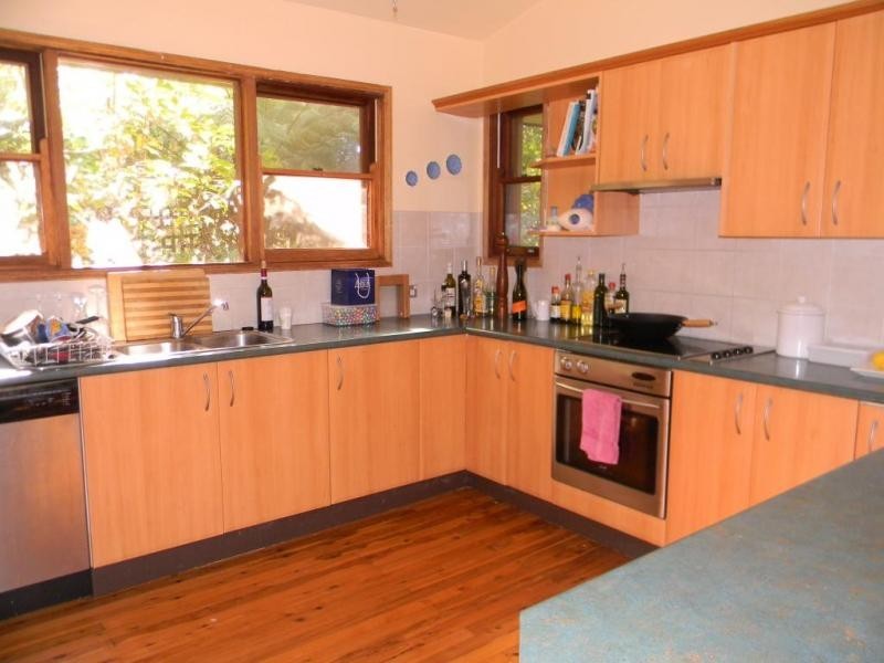 83 Genevieve Rd, Bullaburra NSW 2784