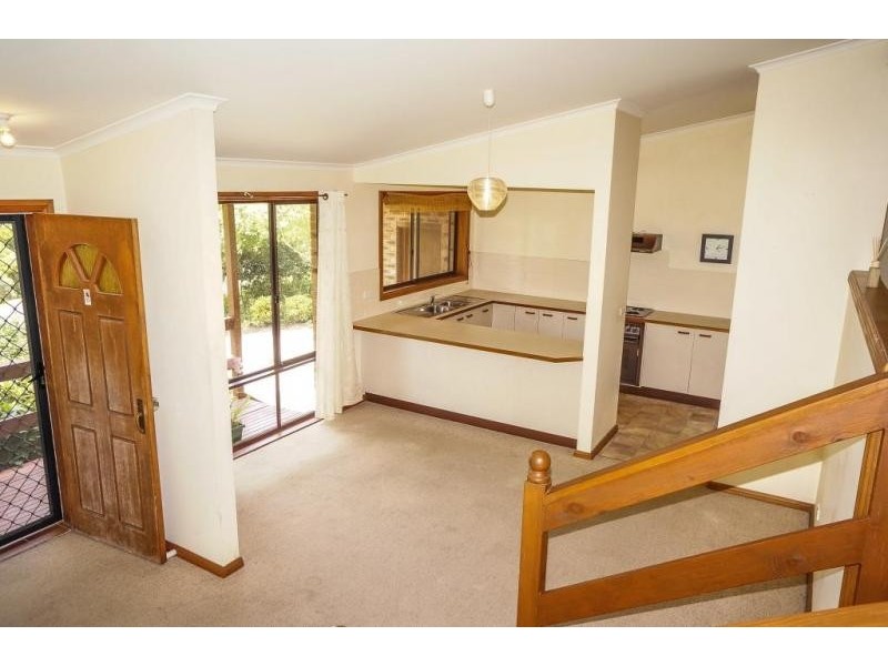 41 Cook Road, Wentworth Falls NSW 2782