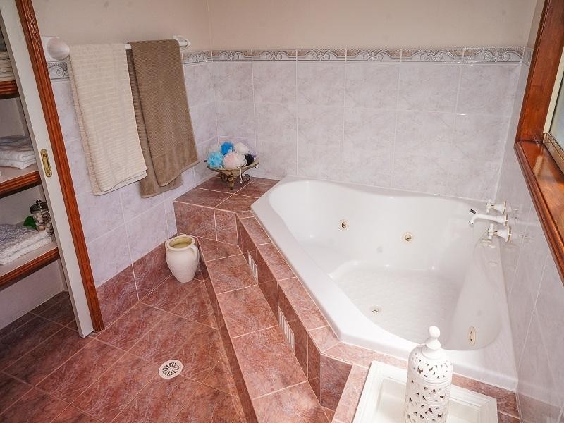 10 Miller Street, Wentworth Falls NSW 2782