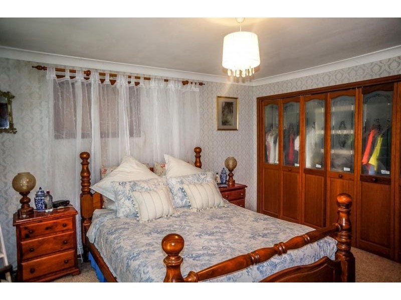 12 Hilltop Avenue, Hazelbrook NSW 2779