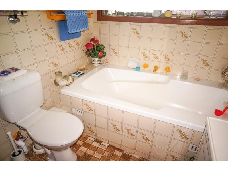 12 Hilltop Avenue, Hazelbrook NSW 2779