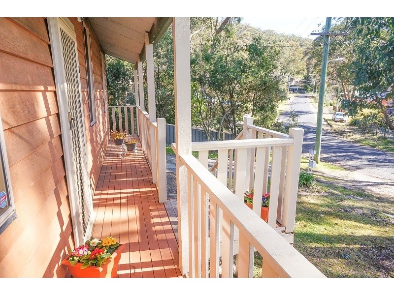 8 Cliff Avenue, Hazelbrook NSW 2779