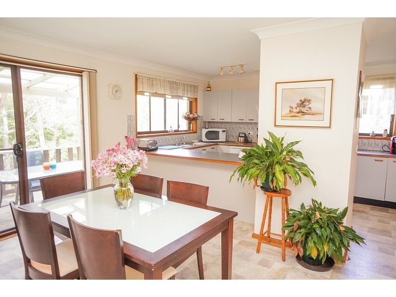 90 Boronia Road, Bullaburra NSW 2784