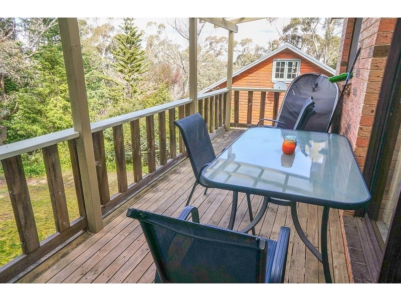 90 Boronia Road, Bullaburra NSW 2784