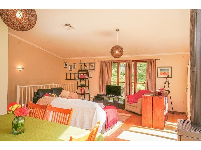 61 Bullaburra Road, Bullaburra NSW 2784