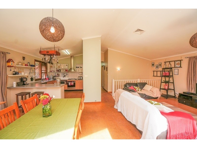 61 Bullaburra Road, Bullaburra NSW 2784