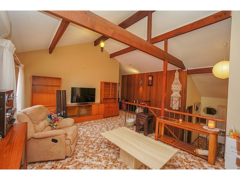 19 Albert Road, Bullaburra NSW 2784