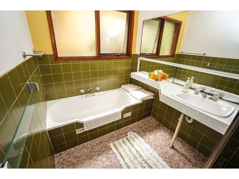 19 Albert Road, Bullaburra NSW 2784