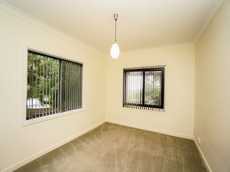 6 Ferguson Avenue, Hazelbrook NSW 2779