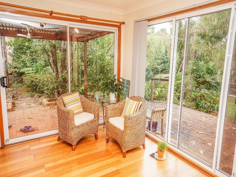 158 Valley Road, Hazelbrook NSW 2779