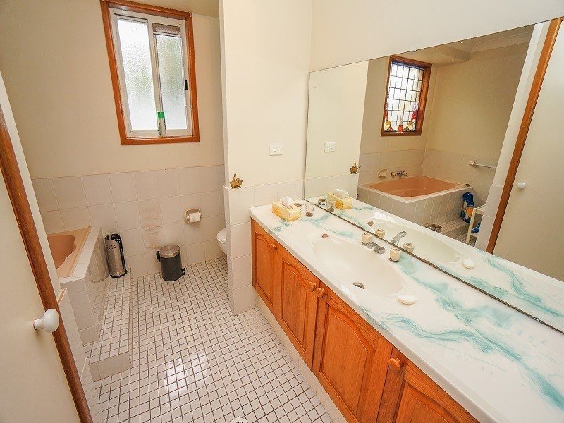 158 Valley Road, Hazelbrook NSW 2779