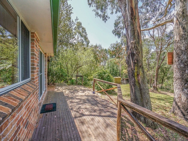 158 Valley Road, Hazelbrook NSW 2779