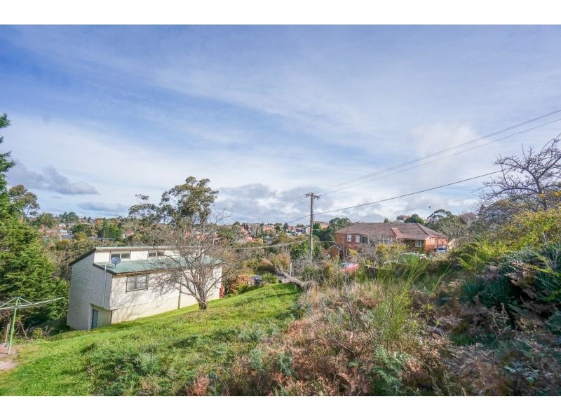 15 Lovel Street, Katoomba NSW 2780