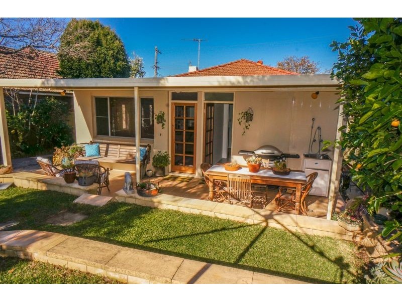 37 Railway Parade, Penshurst NSW 2222