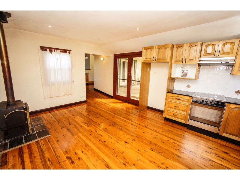 4 Kurrawan Road, Katoomba NSW 2780