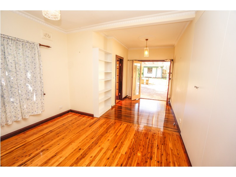 4 Kurrawan Road, Katoomba NSW 2780