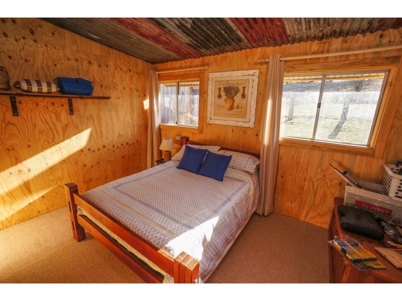 1785 Jenolan Caves Road, Hampton NSW 2790