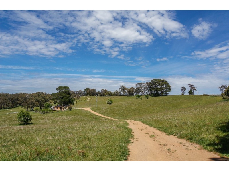 1785 Jenolan Caves Road, Hampton NSW 2790