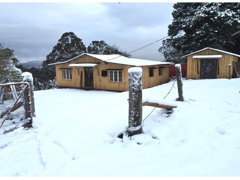 1785 Jenolan Caves Road, Hampton NSW 2790