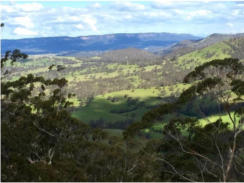 1785 Jenolan Caves Road, Hampton NSW 2790