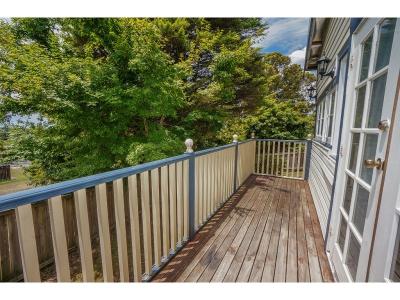 14 Oaklands Road, Hazelbrook NSW 2779