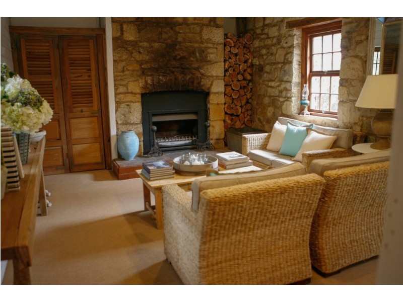 2058 Jenolan Caves Road, Hampton NSW 2790