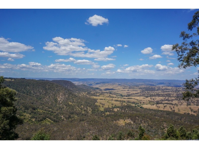 2058 Jenolan Caves Road, Hampton NSW 2790