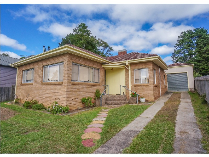 11 Henry Street, Lawson NSW 2783