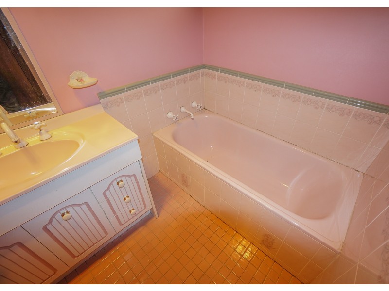 1987 Duckmaloi Road, Hampton NSW 2790