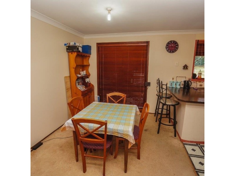 8 Lysiana Road, Woodford NSW 2778