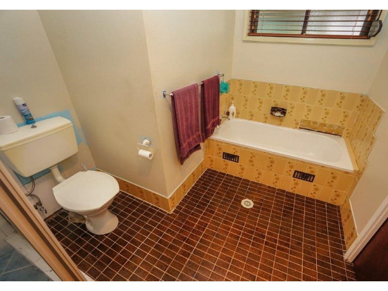 8 Lysiana Road, Woodford NSW 2778