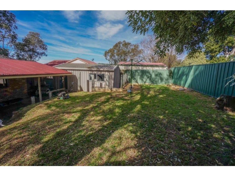 8 Lysiana Road, Woodford NSW 2778