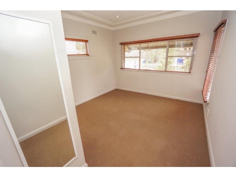 16 Adelaide Street, Lawson NSW 2783