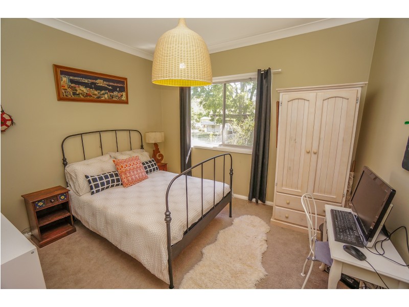 73 Railway Parade, Bullaburra NSW 2784