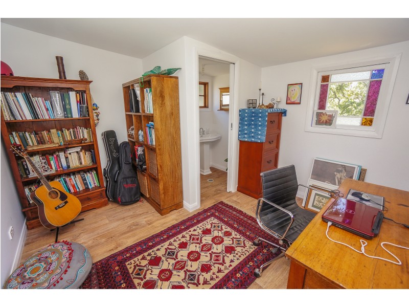 73 Railway Parade, Bullaburra NSW 2784