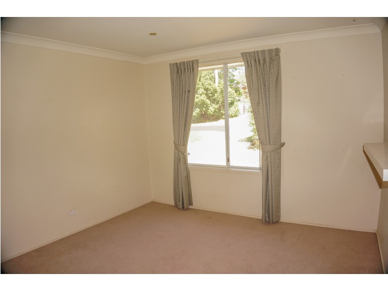 128 Hall Parade, Hazelbrook NSW 2779