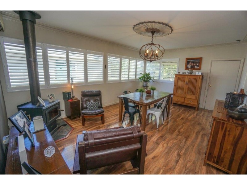 110 Railway Parade, Woodford NSW 2778