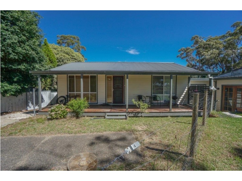 110 Railway Parade, Woodford NSW 2778