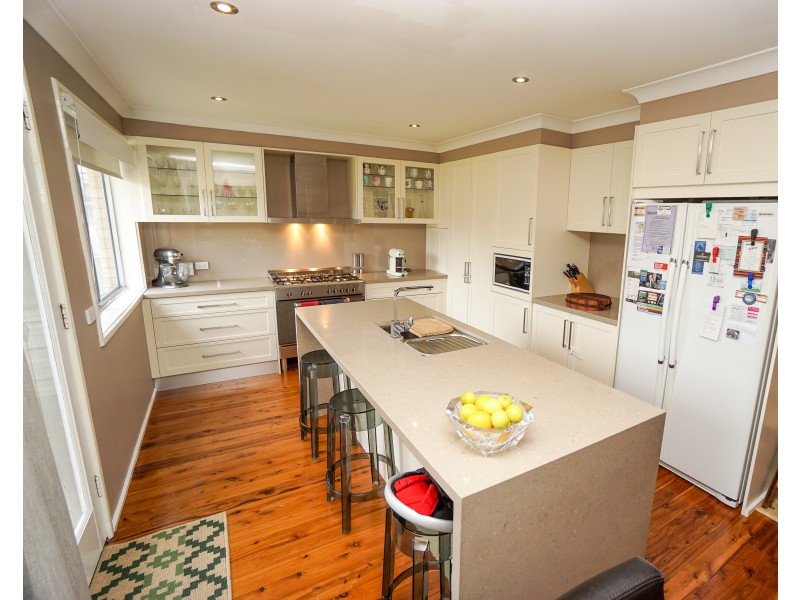 89 Railway Parade, Hazelbrook NSW 2779