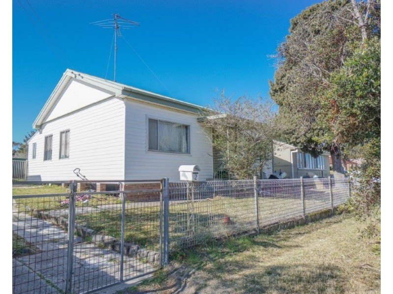 2 Charles Street, Lawson NSW 2783